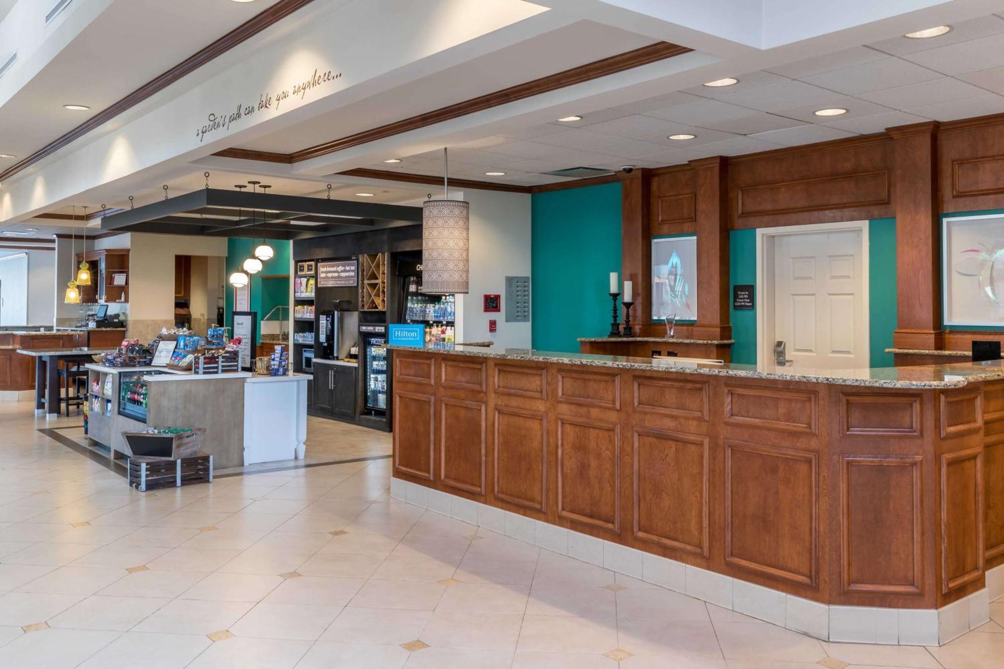 Hilton Garden Inn Naperville/Warrenville Exterior foto